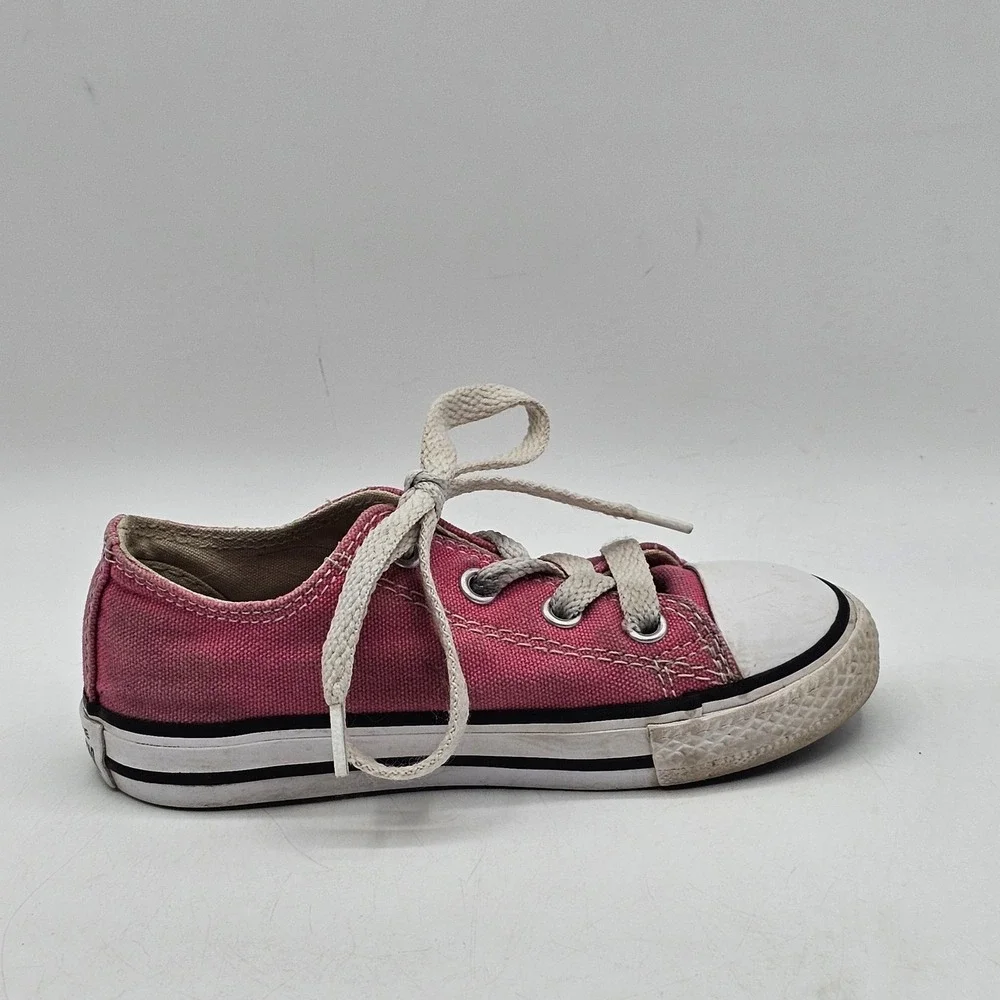 Converse brand model